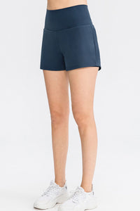 Wide Waistband Sports Shorts with Rear Pocket