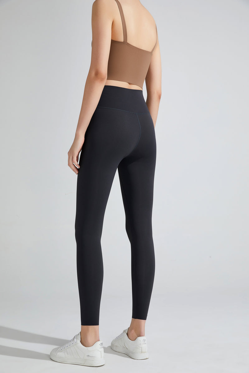 SEAMLESS Mid-Waisted Ultra Soft Active Leggings With Pockets